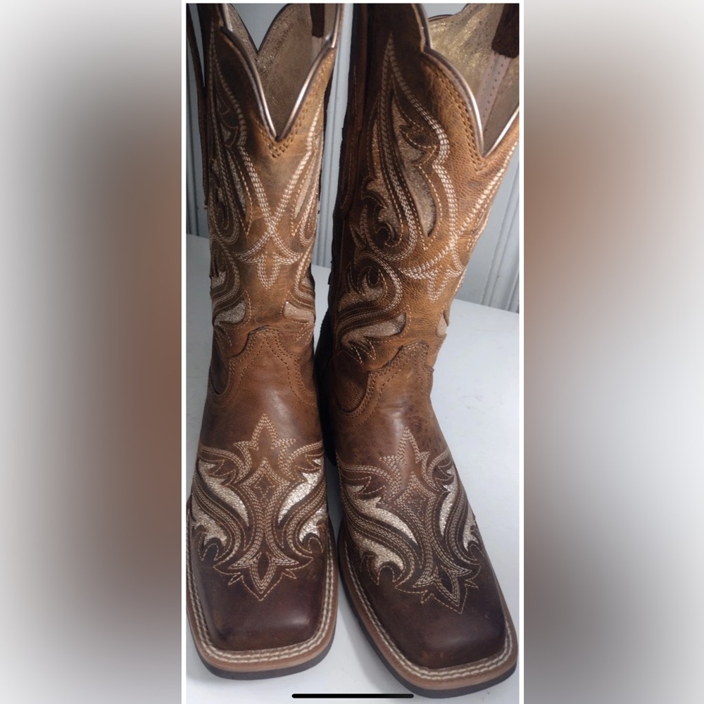 Ariat Women’s Round Up Bliss Western Boots - Wide Square Toe